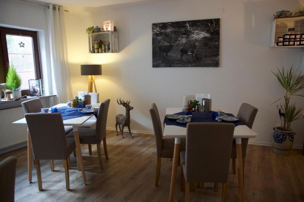 Gaestehaus Koehler Waldsolms Buitenkant foto